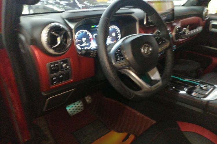 Used BAIC Off-Road BJ40 2019 Updated Version 2.0T Automatic All-Wheel Drive Urban Hunter Edition Premium China V Emission Standard Steering Wheel