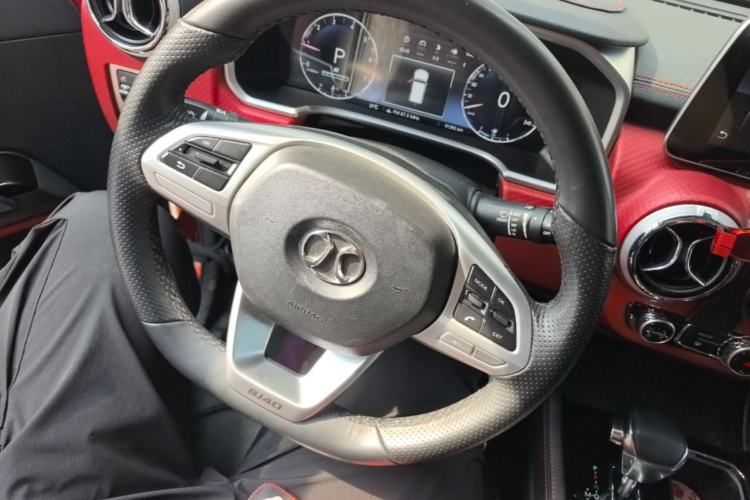 Used BAIC Off-Road BJ40 2019 2.0T Automatic Four-Wheel Drive Urban Hunter Edition Premium Model China V Emission Standard Steering Wheel