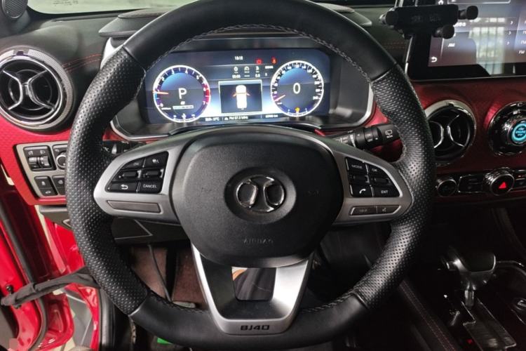 Used BAIC Off-Road BJ40 2019 Updated Version 2.0T Automatic All-Wheel Drive Urban Hunter Edition Premium China V Emission Standard Steering Wheel