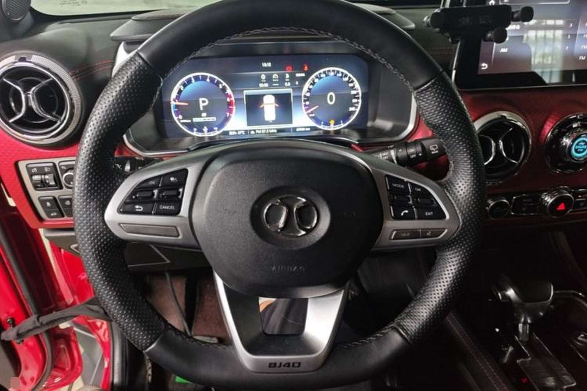 Used BAIC Off-Road BJ40 2019 Updated Version 2.0T Automatic All-Wheel Drive Urban Hunter Edition Premium China V Emission Standard Steering Wheel
