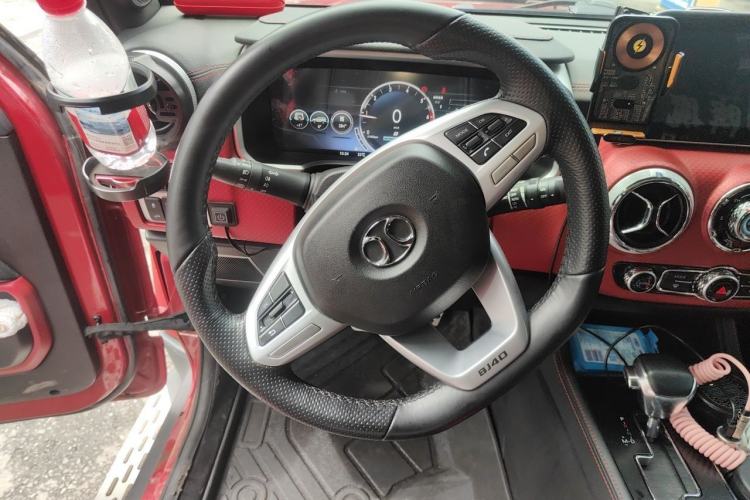 Used BAIC Off-Road BJ40 2019 2.0T Automatic Four-Wheel Drive Urban Hunter Edition Flagship Model China V Emission Standard Steering Wheel