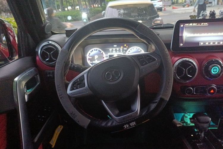 Used BAIC Off-Road BJ40 2019 2.0T Automatic Four-Wheel Drive Urban Hunter Edition Premium Model China V Emission Standard Steering Wheel