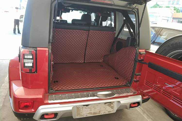 Used BAIC Off-Road BJ40 2019 2.3T Automatic Four-Wheel Drive Urban Hunter Edition Premium Model China VI Emission Standard Trunk