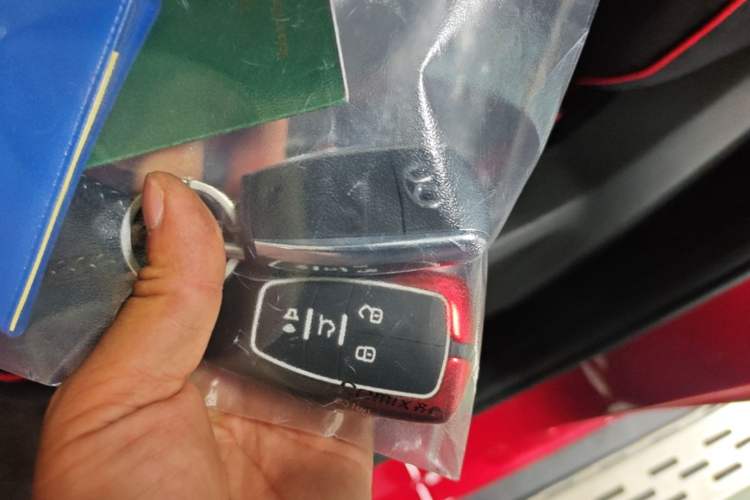 Used BAIC Off-Road BJ40 2019 Updated Version 2.0T Automatic All-Wheel Drive Urban Hunter Edition Premium China V Emission Standard Vehicle Key