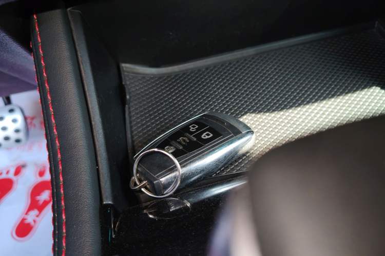 Used BAIC Off-Road BJ40 2019 PLUS 2.3T Automatic Four-Wheel Drive Premium Edition China VI Vehicle Key
