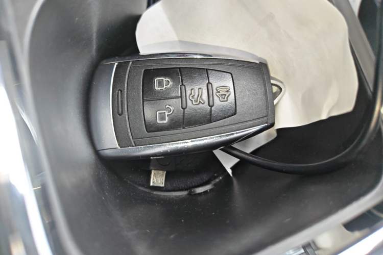 Used BAIC Off-Road BJ40 2019 PLUS 2.3T Automatic Four-Wheel Drive Flagship Edition China VI Emission Standard Vehicle Key