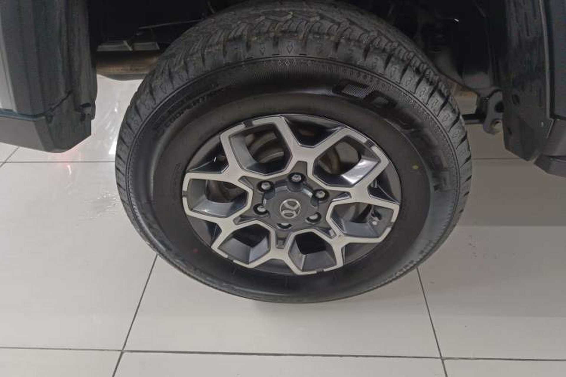 Used BAIC Off-Road BJ40 2019 PLUS 2.3T Automatic Four-Wheel Drive Premium Edition China VI Exterior 5