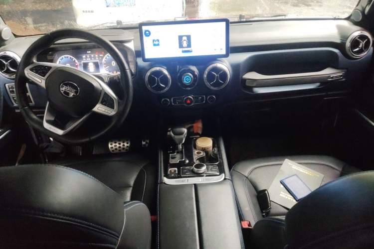 Used BAIC Off-Road BJ40 2019 Updated Version 2.0T Automatic All-Wheel Drive Urban Hunter Edition Premium China V Emission Standard Center Console