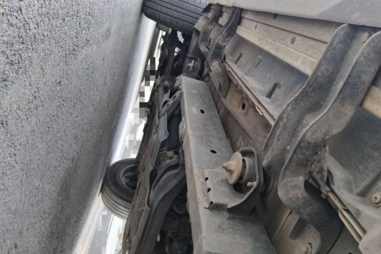 Used BAIC Off-Road BJ40 2019 2.3T Automatic Four-Wheel Drive Urban Hunter Edition Premium Model China VI Emission Standard Chassis Rear Left