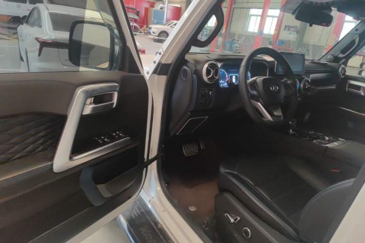 Used BAIC Off-Road BJ40 2019 PLUS 2.3T Automatic Four-Wheel Drive Premium Edition China VI Driver Seat