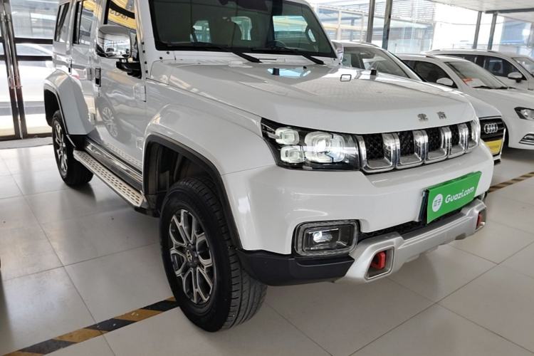 Used BAIC Off-Road BJ40 2019 2.3T Automatic Four-Wheel Drive Urban Hunter Edition Premium Model China VI Emission Standard Front Right 45 Deg
