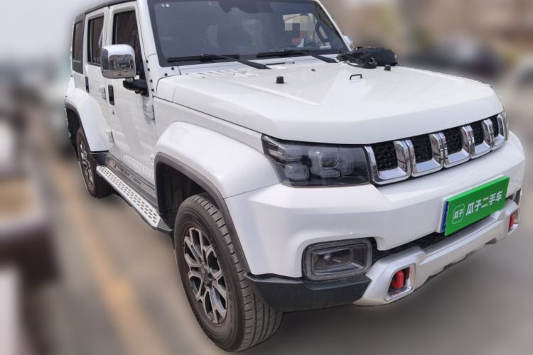 Used BAIC Off-Road BJ40 2019 2.3T Automatic Four-Wheel Drive Urban Hunter Edition Premium Model China VI Emission Standard Front Right 45 Deg