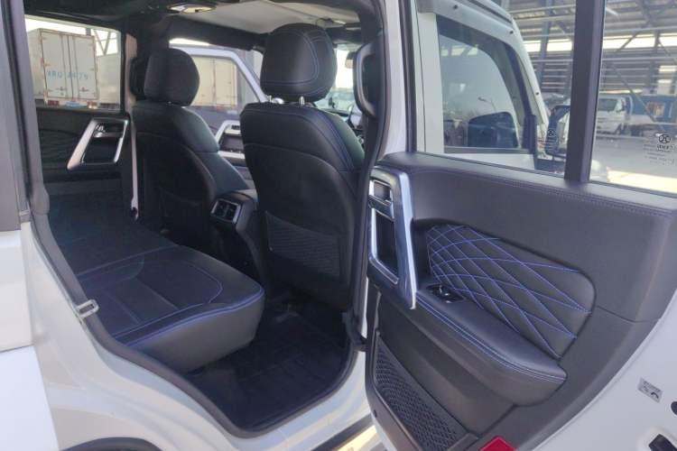 Used BAIC Off-Road BJ40 2019 PLUS 2.3T Automatic Four-Wheel Drive Flagship Edition China VI Emission Standard Interior 6