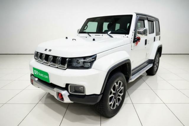 Used BAIC Off-Road BJ40 2019 2.3T Automatic Four-Wheel Drive Urban Hunter Edition Premium Model China VI Emission Standard