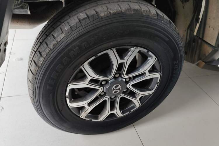 Used BAIC Off-Road BJ40 2019 2.3T Automatic Four-Wheel Drive Urban Hunter Edition Premium Model China VI Emission Standard Right Rear Wheel Hub