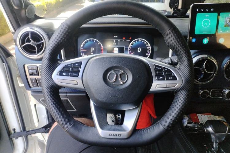 Used BAIC Off-Road BJ40 2019 2.3T Automatic Four-Wheel Drive Urban Hunter Edition Premium Model China VI Emission Standard Steering Wheel