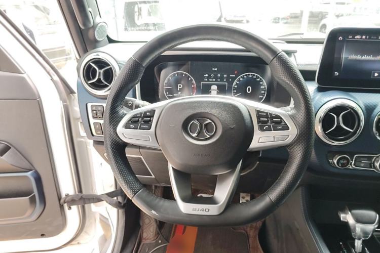 Used BAIC Off-Road BJ40 2019 2.3T Automatic Four-Wheel Drive Urban Hunter Edition Premium Model China VI Emission Standard Steering Wheel