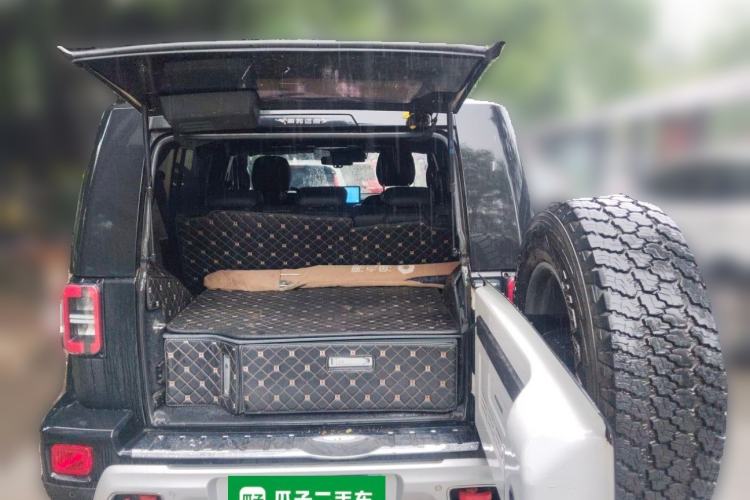 Used BAIC Off-Road BJ40 2019 Updated Version 2.0T Automatic All-Wheel Drive Urban Hunter Edition Premium China V Emission Standard Trunk