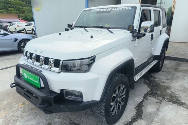 BAIC Off-Road BJ40 2019 2.0T Automatic Four-Wheel Drive Urban Hunter Edition Premium Model China V Emission Standard مستعملة