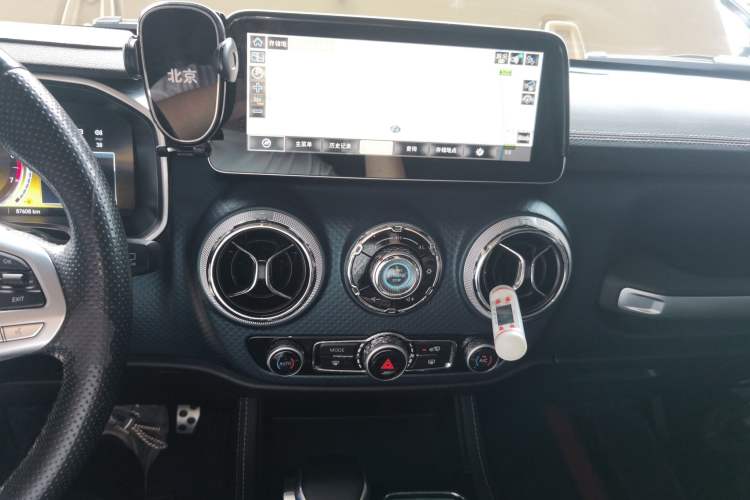 Used BAIC Off-Road BJ40 2019 2.3T Automatic Four-Wheel Drive Ring the Tower Champion Edition China VI Audio And AC Panel