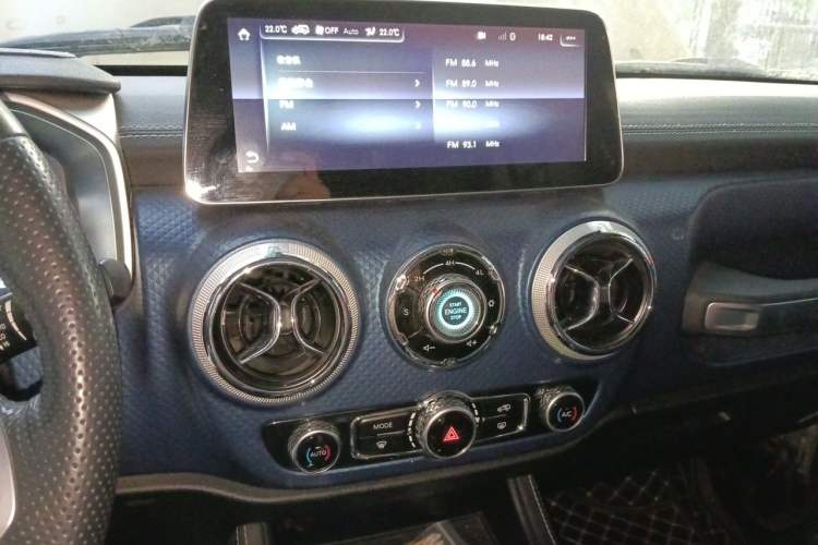 Used BAIC Off-Road BJ40 2019 2.3T Automatic Four-Wheel Drive Ring the Tower Champion Edition China VI Audio And AC Panel