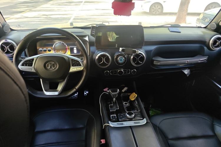Used BAIC Off-Road BJ40 2019 2.3T Automatic Four-Wheel Drive Ring the Tower Champion Edition China VI Center Console