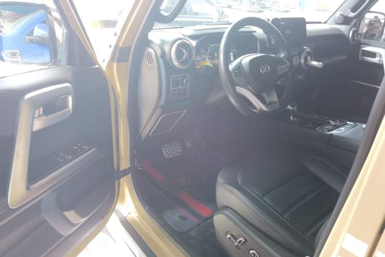 Used BAIC Off-Road BJ40 2019 2.3T Automatic Four-Wheel Drive Ring the Tower Champion Edition China VI Driver Seat