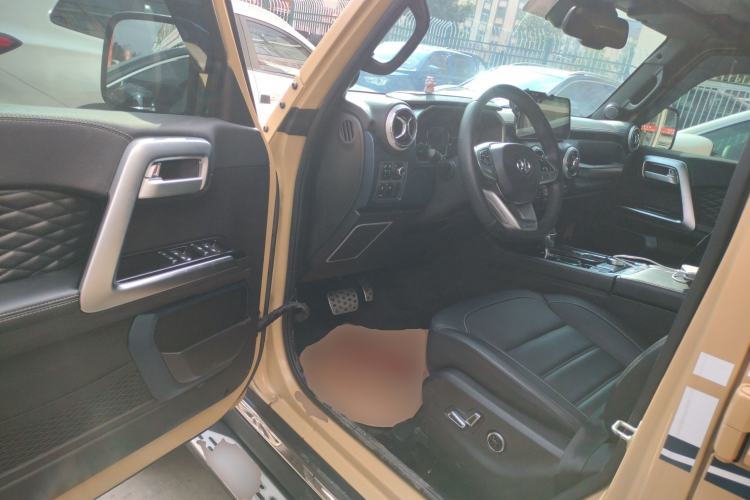 Used BAIC Off-Road BJ40 2019 2.3T Automatic Four-Wheel Drive Ring the Tower Champion Edition China VI Driver Seat