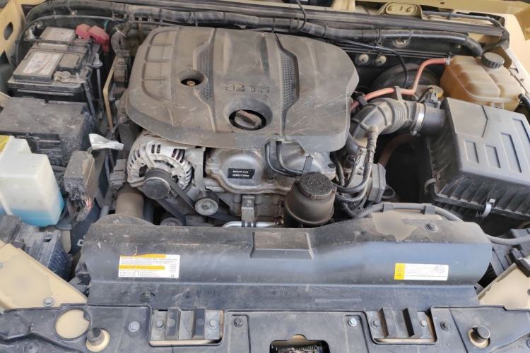 Used BAIC Off-Road BJ40 2019 2.3T Automatic Four-Wheel Drive Ring the Tower Champion Edition China VI Engine Bay