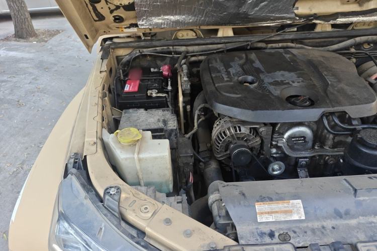 Used BAIC Off-Road BJ40 2019 2.3T Automatic Four-Wheel Drive Ring the Tower Champion Edition China VI Engine Bay Right