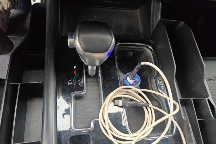 Used BAIC Off-Road BJ40 2019 2.3T Automatic Four-Wheel Drive Ring the Tower Champion Edition China VI Gear Lever