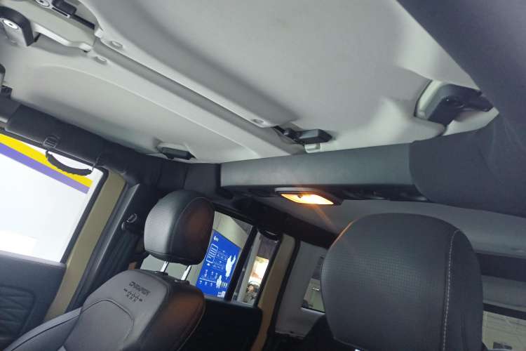 Used BAIC Off-Road BJ40 2019 2.3T Automatic Four-Wheel Drive Ring the Tower Champion Edition China VI Headliner