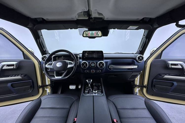 Used BAIC Off-Road BJ40 2019 2.3T Automatic Four-Wheel Drive Ring the Tower Champion Edition China VI Interior 1