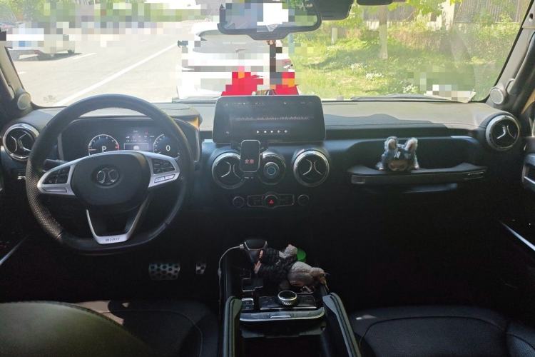 Used BAIC Off-Road BJ40 2019 2.3T Automatic Four-Wheel Drive Ring the Tower Champion Edition China VI Interior 2