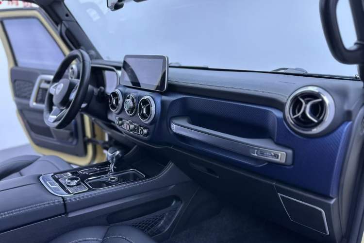 Used BAIC Off-Road BJ40 2019 2.3T Automatic Four-Wheel Drive Ring the Tower Champion Edition China VI Interior 9