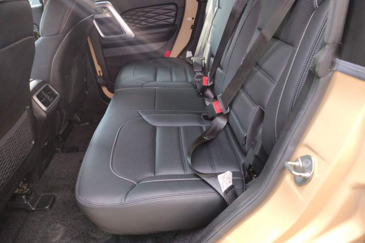 Used BAIC Off-Road BJ40 2019 2.3T Automatic Four-Wheel Drive Ring the Tower Champion Edition China VI Left Rear Seat