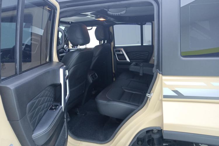Used BAIC Off-Road BJ40 2019 2.3T Automatic Four-Wheel Drive Ring the Tower Champion Edition China VI Left Rear Seat