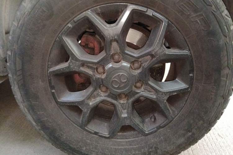 Used BAIC Off-Road BJ40 2019 2.3T Automatic Four-Wheel Drive Ring the Tower Champion Edition China VI Right Front Wheel Hub