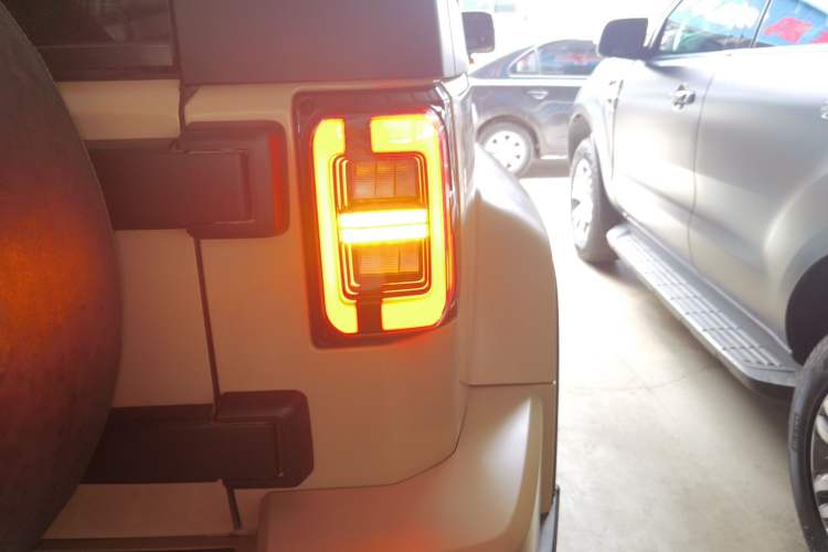 Used BAIC Off-Road BJ40 2019 2.3T Automatic Four-Wheel Drive Ring the Tower Champion Edition China VI Right Rear Taillight