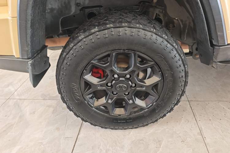 Used BAIC Off-Road BJ40 2019 2.3T Automatic Four-Wheel Drive Ring the Tower Champion Edition China VI Right Rear Wheel Hub