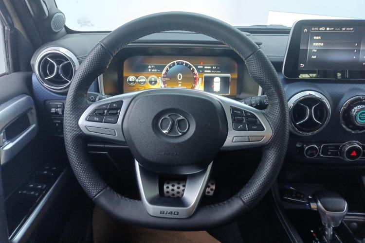 Used BAIC Off-Road BJ40 2019 2.3T Automatic Four-Wheel Drive Ring the Tower Champion Edition China VI Steering Wheel