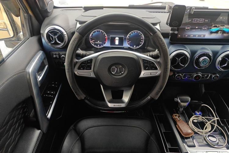 Used BAIC Off-Road BJ40 2019 2.3T Automatic Four-Wheel Drive Ring the Tower Champion Edition China VI Steering Wheel
