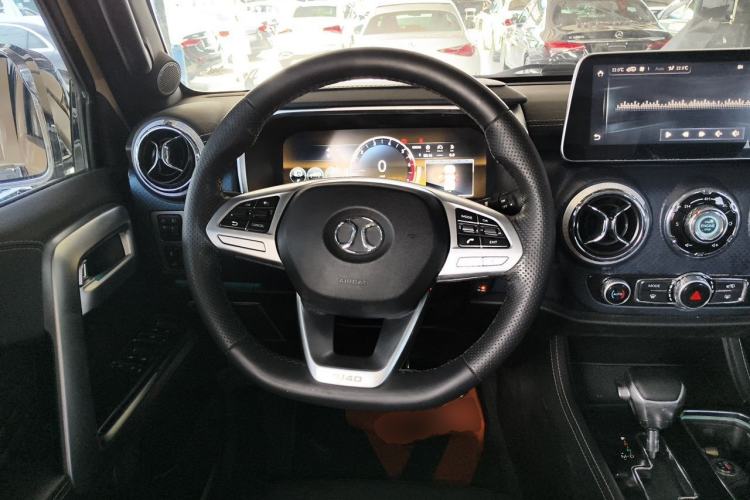 Used BAIC Off-Road BJ40 2019 2.3T Automatic Four-Wheel Drive Ring the Tower Champion Edition China VI Steering Wheel