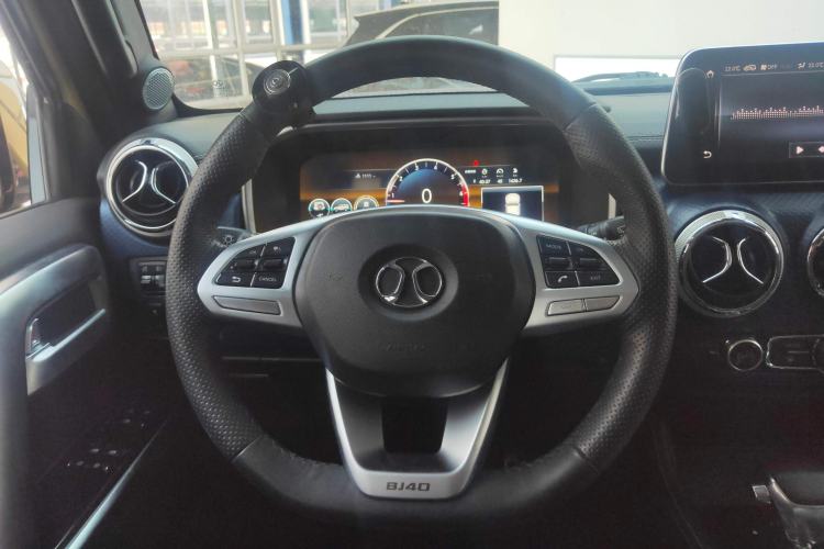 Used BAIC Off-Road BJ40 2019 2.3T Automatic Four-Wheel Drive Ring the Tower Champion Edition China VI Steering Wheel