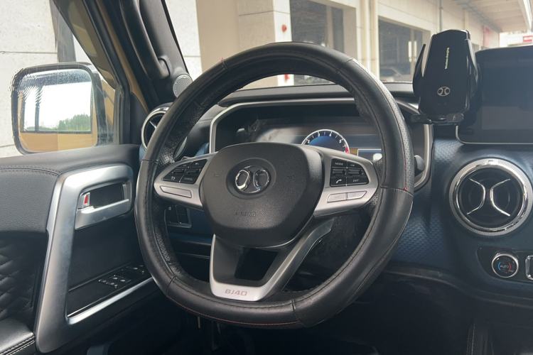 Used BAIC Off-Road BJ40 2019 2.3T Automatic Four-Wheel Drive Ring the Tower Champion Edition China VI Steering Wheel
