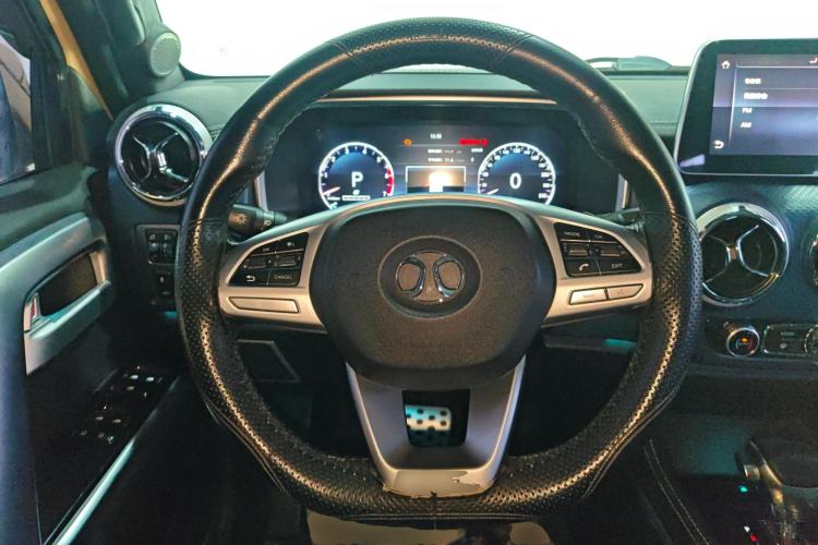 Used BAIC Off-Road BJ40 2019 2.3T Automatic Four-Wheel Drive Ring the Tower Champion Edition China VI Steering Wheel