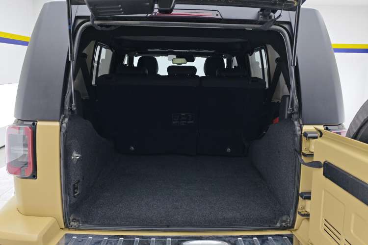 Used BAIC Off-Road BJ40 2019 2.3T Automatic Four-Wheel Drive Ring the Tower Champion Edition China VI Trunk