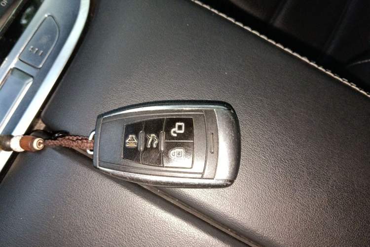 Used BAIC Off-Road BJ40 2019 2.3T Automatic Four-Wheel Drive Ring the Tower Champion Edition China VI Vehicle Key