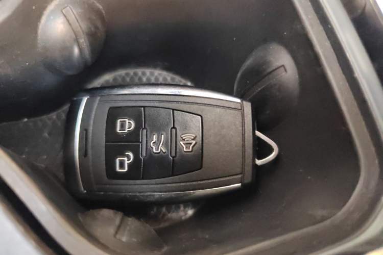 Used BAIC Off-Road BJ40 2019 2.3T Automatic Four-Wheel Drive Ring the Tower Champion Edition China VI Vehicle Key