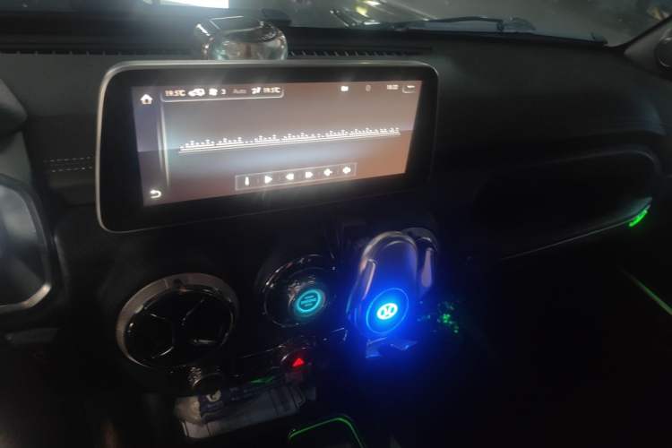 Used BAIC Off-Road BJ40 2020 2.0T Automatic Four-Wheel Drive Urban Hunter Edition Prestige Version Audio And AC Panel